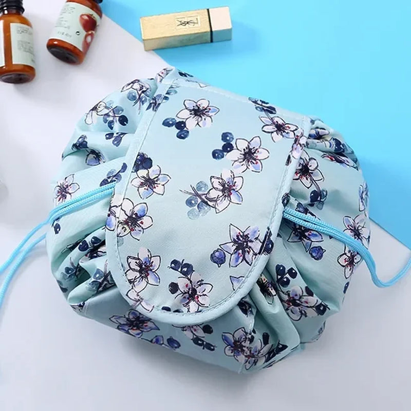 Check out this stylish and waterproof drawstring cosmetic bag! Perfect for organizing your makeup while traveling. 💄✈️ #MakeupOrganizer #TravelEssentials